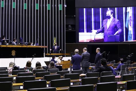 C Mara Aprova Texto Base De Projeto Que Abre Caminho Para Conta Em