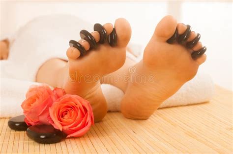 Woman And Hot Rock Massage Stock Image Image Of Female 9074237