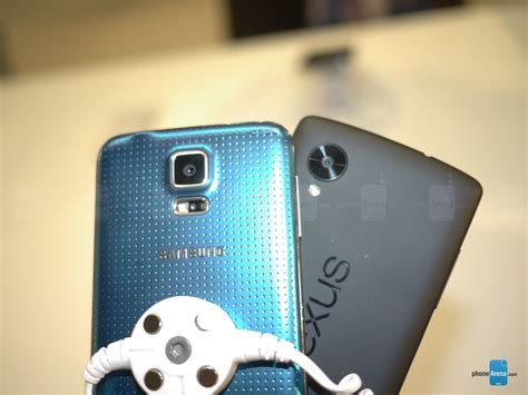 Samsung Galaxy S5 Vs Nexus 5 First Look Phonearena
