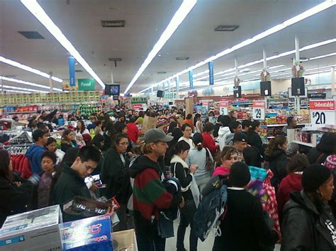 What Stores Are Not Crowded On Black Friday - Bonggamom Finds: Announcing Advil's Black Friday Decongester