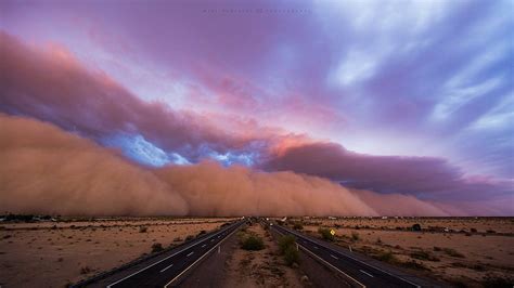 One Of The Most Incredible Sights Monster Dust Storm Sweeps Across