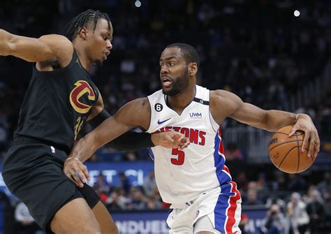 Shorthanded Pistons Fade In Fourth Quarter Fall To Cavaliers