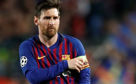 He plays for fc barcelona and the argentina national team. Lionel Messi, máximo goleador de la Champions League por ...