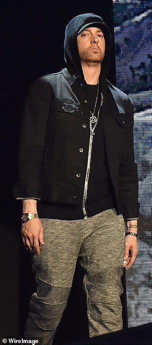 Eminem Sides With Chris Brown Over Rihanna On Alleged Leaked Song Hot Lifestyle News
