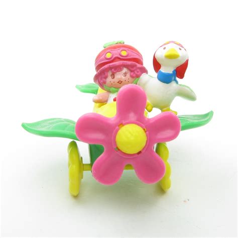 Cherry Cuddler And Gooseberry Flying An Airplane Deluxe Miniature Figu