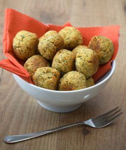 Baked falafel has lower calories and fat. Calories in Baked Falafel | Cheese nutrition, Broccoli ...