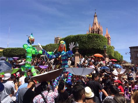 ‘baile De Los Locos’ Tradición De Guanajuato Reconocida Por La Unesco