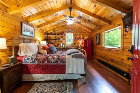 This Cozy Cabin Is A True Glamping Experience In Kentucky