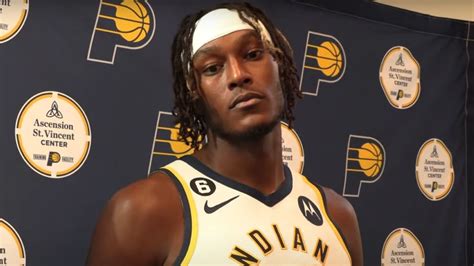 Watch Nba Star Myles Turner Perfectly Channel The Mandalorian And Go