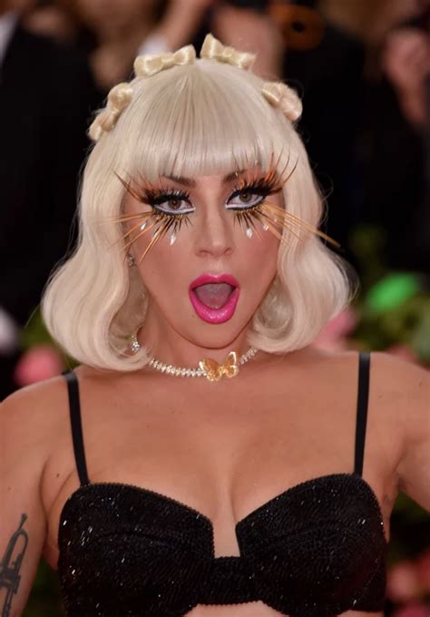 2019 Met Gala Extremely Long Crazy Eyelashes Are The Boldest Beauty Trend Lady Gaga Outfits