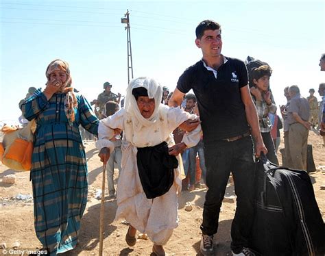 Riots On Turkey’s Border With Syria As Up To 200 000 Kurds Are Blocked From Fleeing Isis
