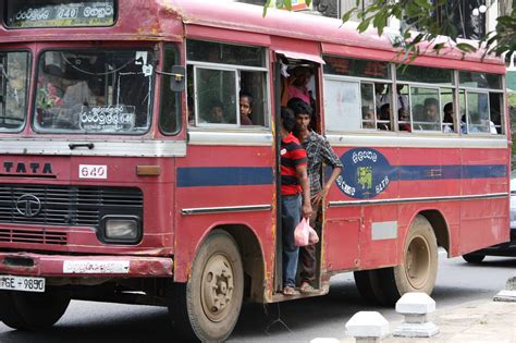 Reisen Mit Dem Bus In Sri Lanka