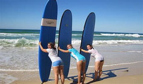 Ladies Getting In Tune Beach Bum Style Picture Of Beach Bum Australia