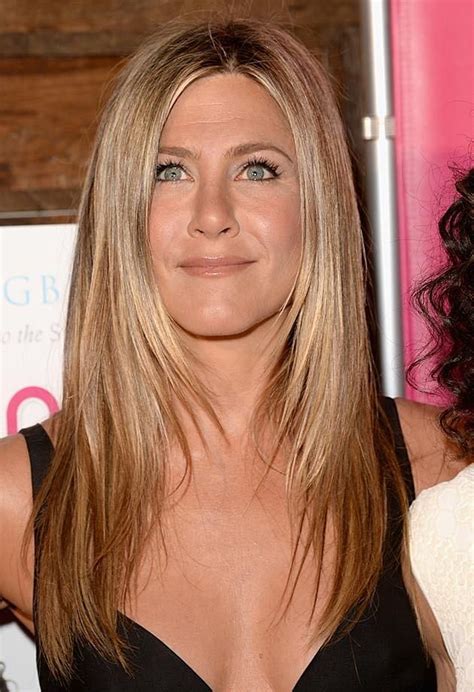 Happy Birthday Jennifer Aniston See Her Most Iconic Hairstyles Photos