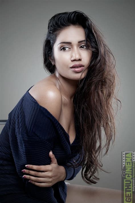 Nivetha Pethuraj Hot Photos Gallery Gethu Cinema