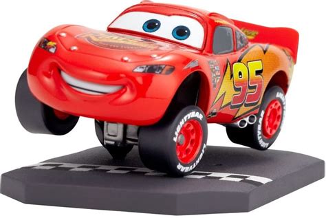 Kaiyodo Revoltech Pixar Cars Lightning Mcqueen Disney Figure For