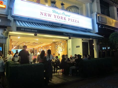 Mikey's not only want patrons to enjoy the new york pizza, but to also share some of. Michelle Noms: Mikey's Original New York Pizza, Bangsar
