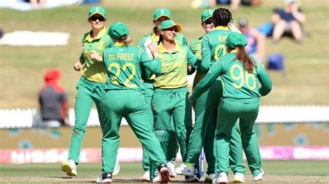 Shabnim Laura Shine As South Africa Defeat New Zealand The Daily