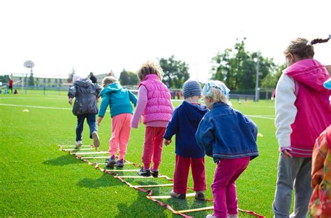 13 Fun And Engaging Outdoor Games For Kids Of All Ages