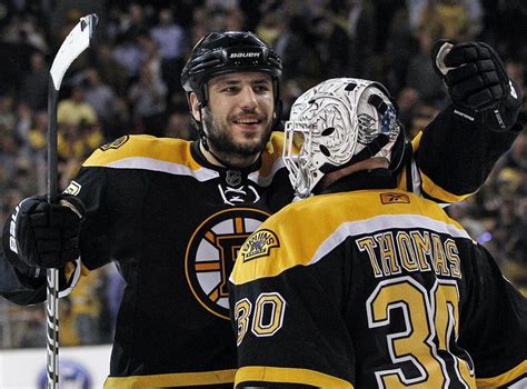 Tim Thomas Leads Boston Bruins Over Tampa Bay Lightning For 3 2 Series