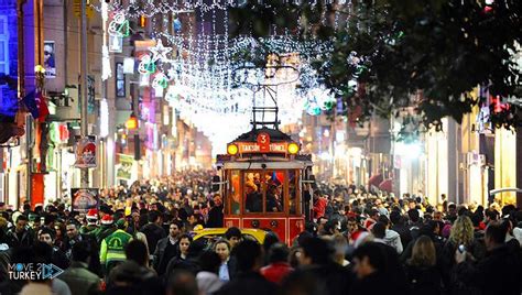 Do they celebrate Christmas in Istanbul?