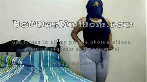 Chubby Muslim Arab Egypt Muslim Mom In Hijab Masturbates Juicy