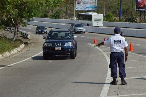 Zihuacostas Continúan Operativos Seguridad Publica Y Transito