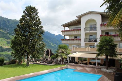 Hotelterrassepool Das Sonnenparadies Scena Schenna • Holidaycheck Südtirol Italien