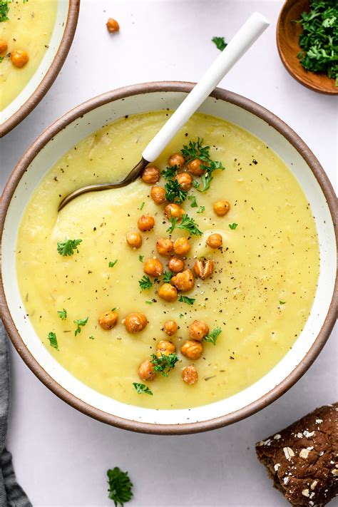 Creamy Vegan Potato Leek Soup Easy Healthy The Simple Veganista