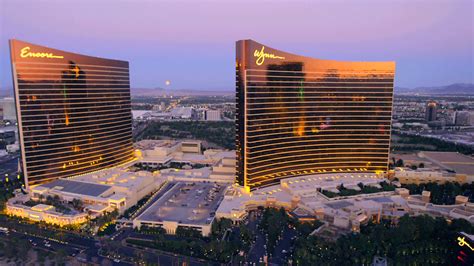 Encore at Wynn Las Vegas |Travel Deals 2022 | Package & Save up to $583 ...