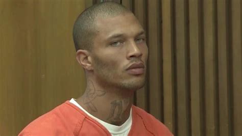 Sexy Mugshot Guy Jeremy Meeks Wife Is Furious As People Donate Money