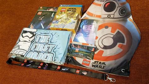 Geek Giveaway Lego Star Wars The Force Awakens Deluxe Edition Swag