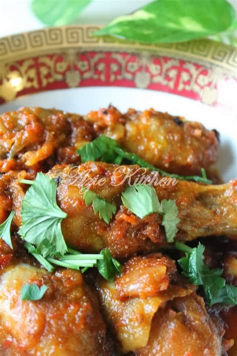 Ayam masak merah is a malaysian traditional dish. Ayam Masak Merah Sedap Dimakan Dengan Ketupat - Azie Kitchen