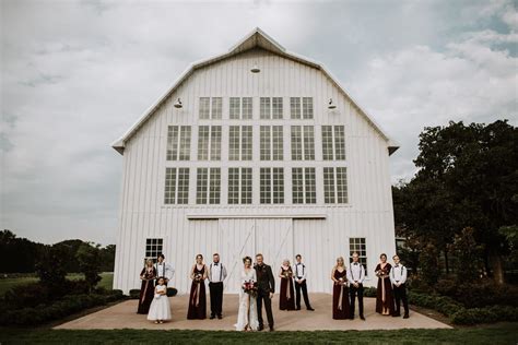The White Sparrow Barn Wedding, Quinlan, TX - Mitchell and ...