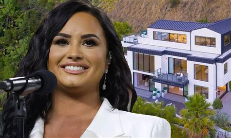 Inside Demi Lovatos Luxurious Beverly Hills Mansion Sheds Home