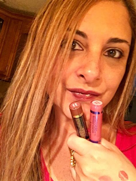 Pin By JuicyLipsbyCat On LipSense Selfies Lipsense Selfie How To Wear