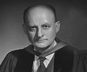 Reinhold Niebuhr Biography - Facts, Childhood, Family Life & Achievements