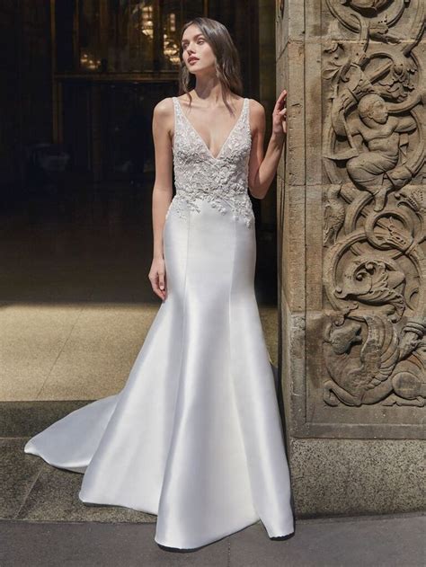 See Bliss Monique Lhuillier Wedding Dresses From Bridal Fashion Week