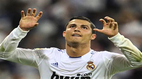 Cristiano Ronaldo Best Skills And Dribbling Real Madrid Hd Youtube