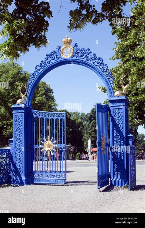 Blå Porten Blue Gate Entrance To The Country Park On Djurgården