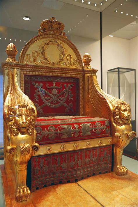throne  napoleon bonaparte musee des arts decoratifs paris unique