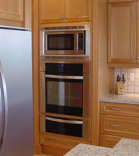 The Best Locations For Placing Wall Ovens In Your Kitchen Designs