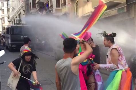 Istanbul Police Use Tear Gas And Water Cannon On Lgbt Pride Marchers