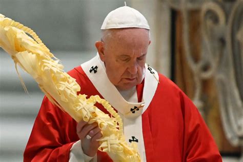 Palm Sunday Pope Celebrates Without Public In St Peters