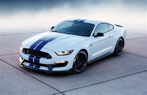 2016 Shelby Gt350 Mustang Makes 526 Hp Driving