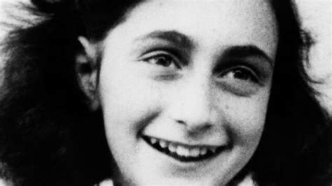 Wie beschreibt anne frank sich selbst? Streit um Tagebuch-Verfilmung: Wem gehört Anne Frank ...