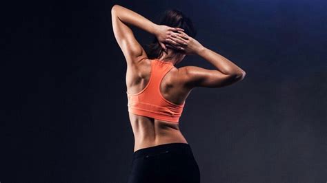 How To Lose Your Muffin Top 5 Exercises To Blast Back Fat