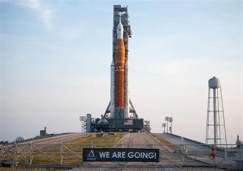 Nasas Huge Sls Rocket Finally Launches The Artemis 1 Moon Mission Trendradars