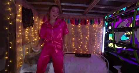 Bala Performs “pijama” Kca MÉxico 2020 Nickelodeon En Español Videos Metatube