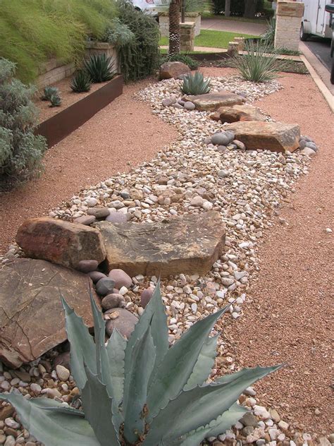 Landscaping Pictures Of Texas Xeriscape Gardens And Much More Here In Austin D 1000